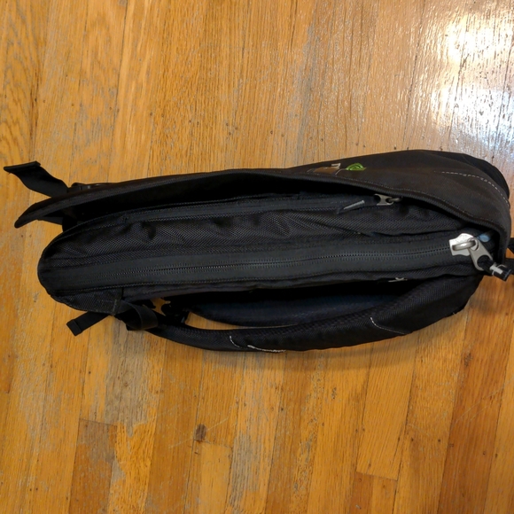 nvidia Brent Haven notebook computer bag - Picture 10 of 11